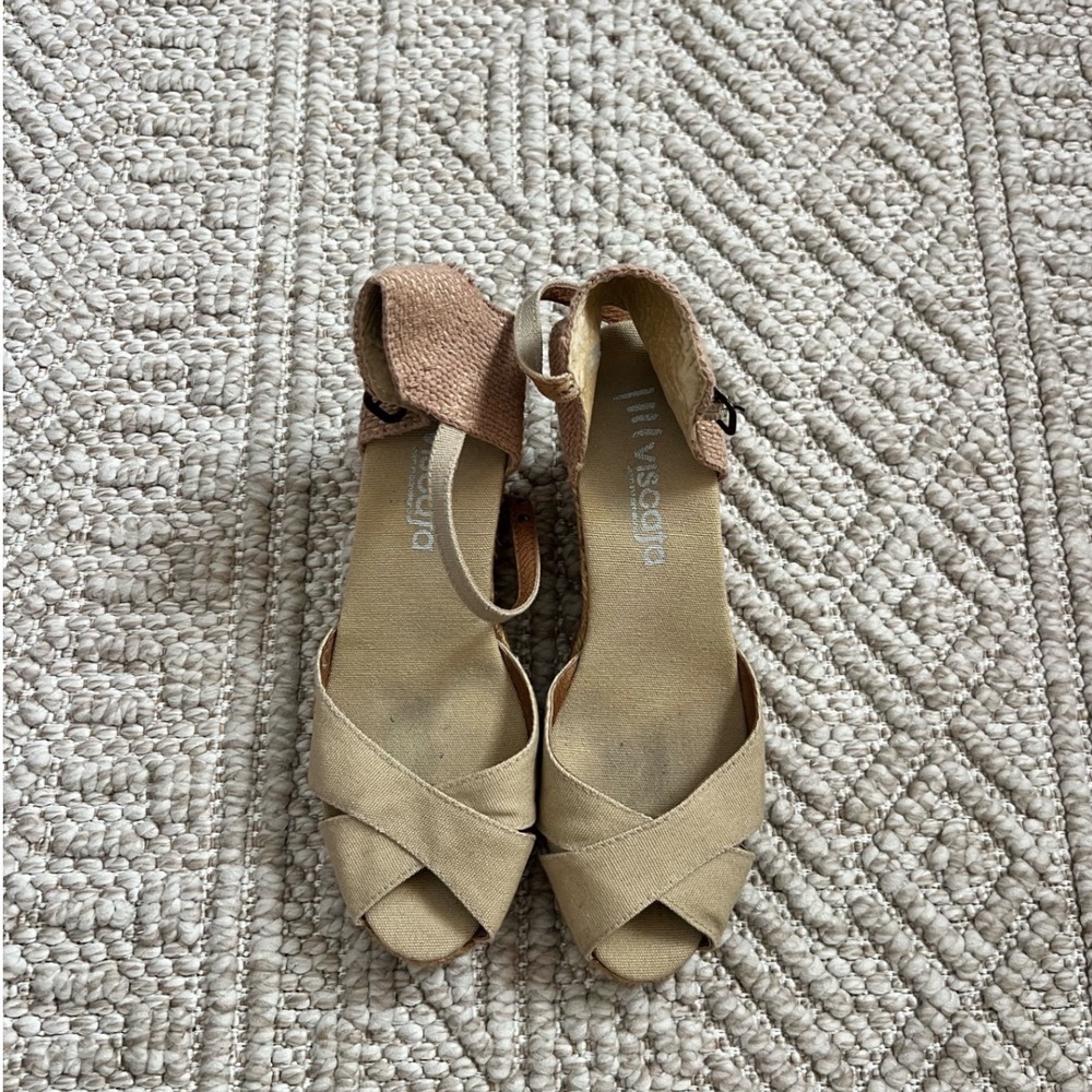 Viscata Barcelona Beige Canvas Espadrille Wedge Sandals Spain Size 38 Women